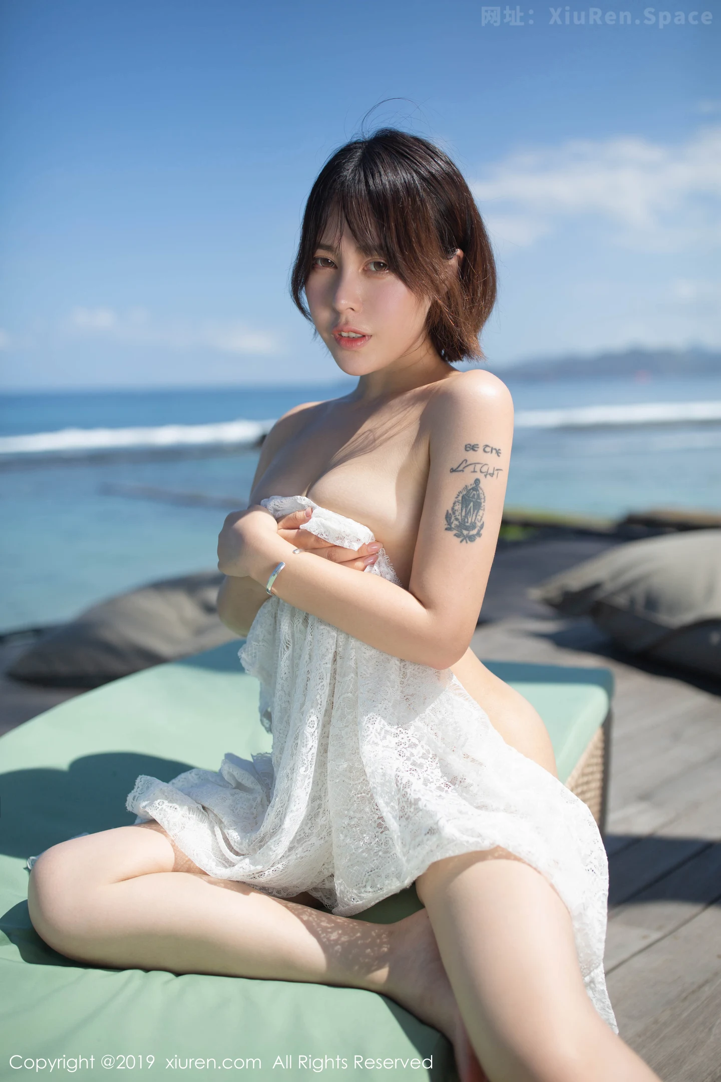 图片[5]-[XiuRen秀人网]VOL.1612 女神Evelyn艾莉巴厘岛旅拍性感激凸内衣+真空婚纱诱惑写真90P-秀人网官方网站